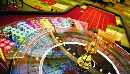 Antarmuka platform istana impian2 menampilkan berbagai kategori permainan dan pasar olahraga